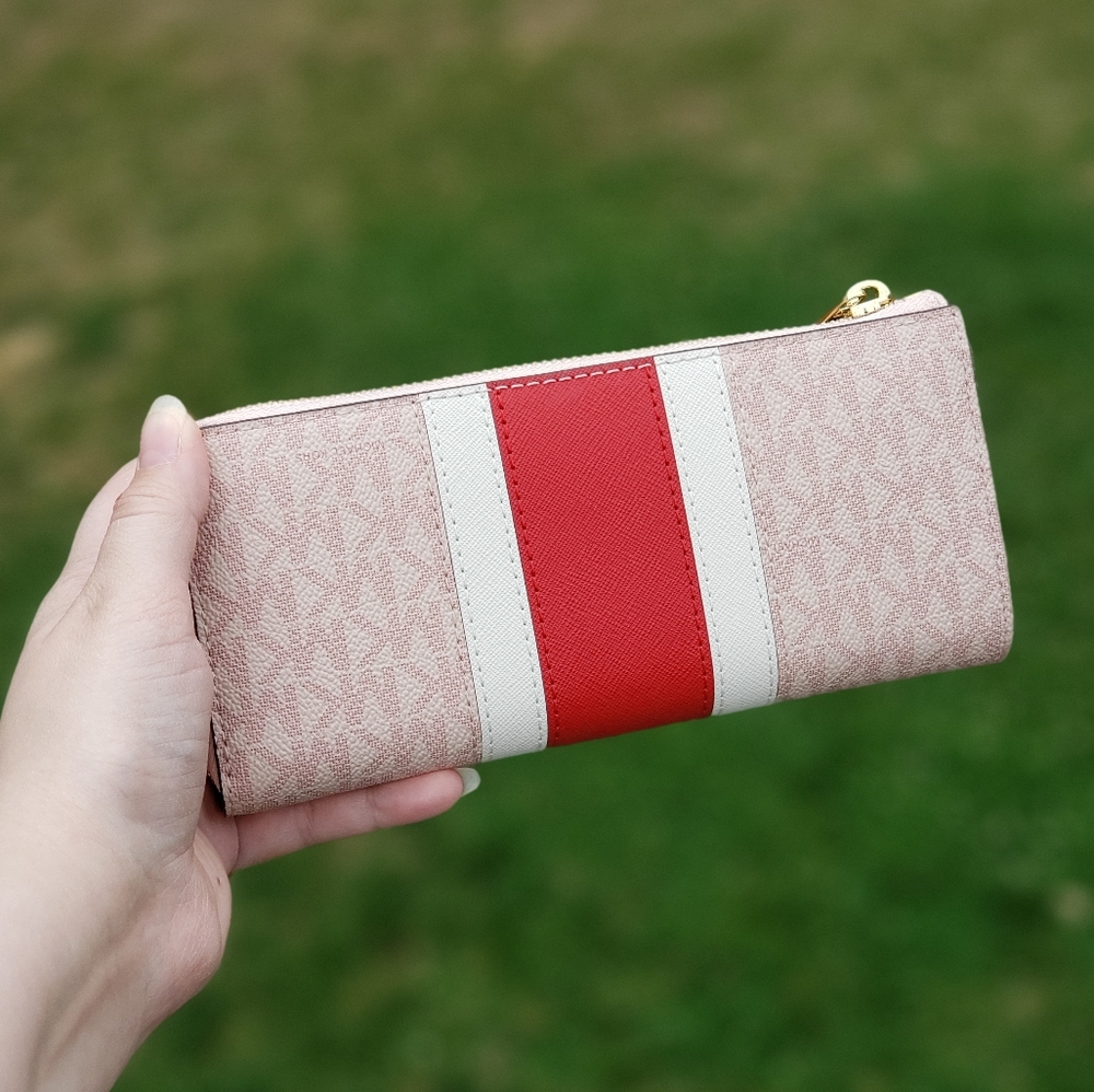 ⚠️LAST 1⚠Michael Kors Jet Set Center Stripe Wallet - Picture 2 of 5